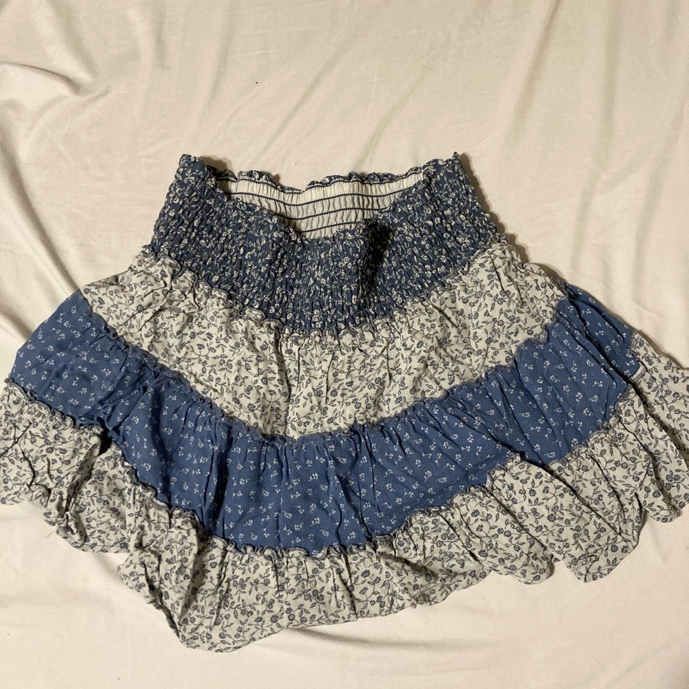 American Eagle floral skirt size medium blue patchwork